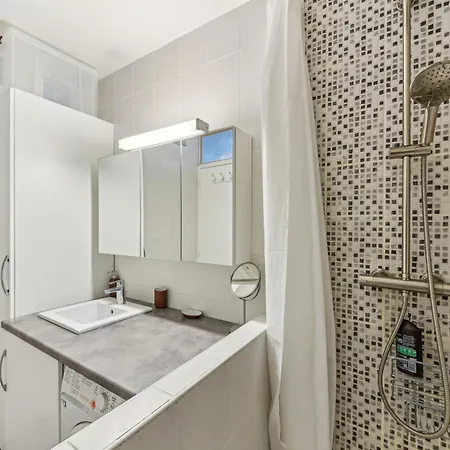 Apartamento Chic And Comfortable With Balcony Levallois-Perret