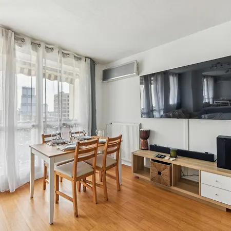 Chic And Comfortable With Balcony Lejlighed Levallois-Perret